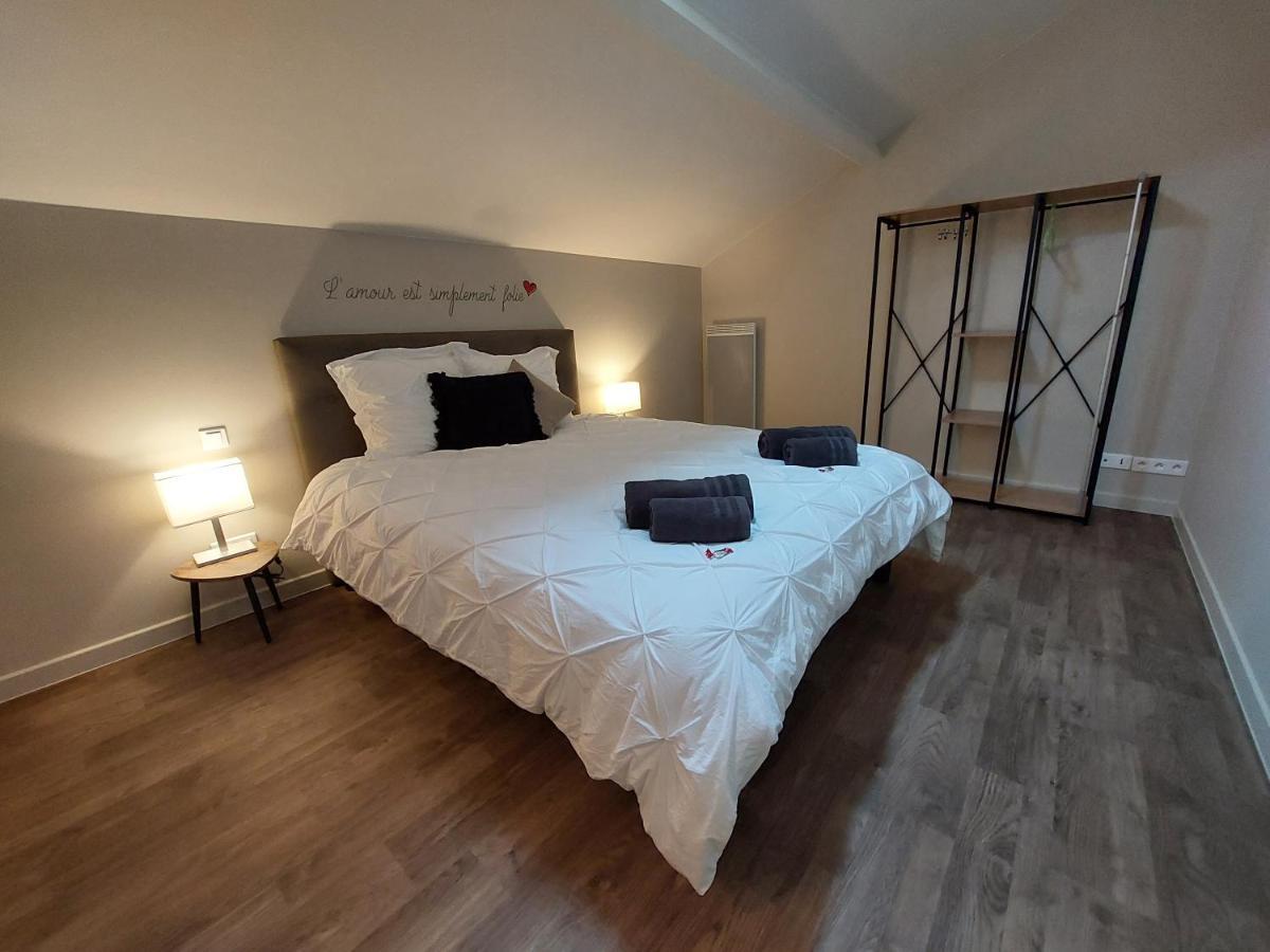 "Le Petit Bonheur" Gite Van 4 Tot 12 Personen Met Prive Vijver Van 2Ha Maisonnais-Sur-Tardoire Kültér fotó